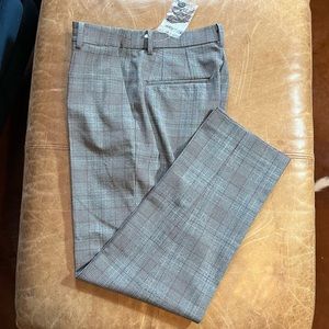 NWOT Uniqlo Smart Ankle Pants 2-way stretch